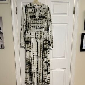 Elegant Long Sleeve Tie-Dye Maxi Dress